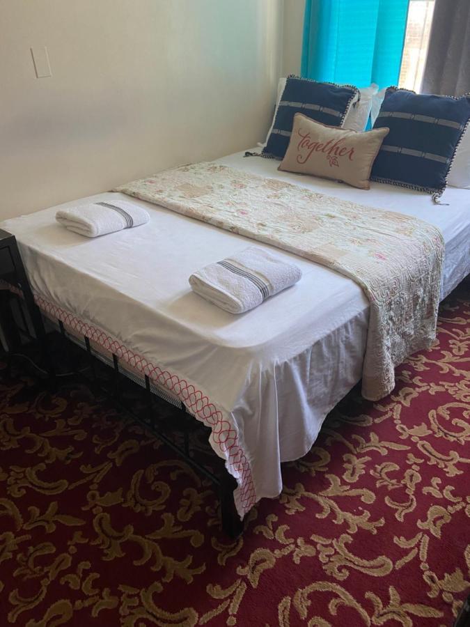 A Peaceful Room In Queens New York Exterior foto