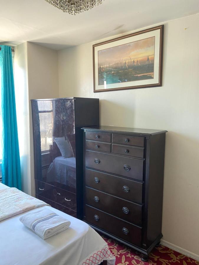 A Peaceful Room In Queens New York Exterior foto